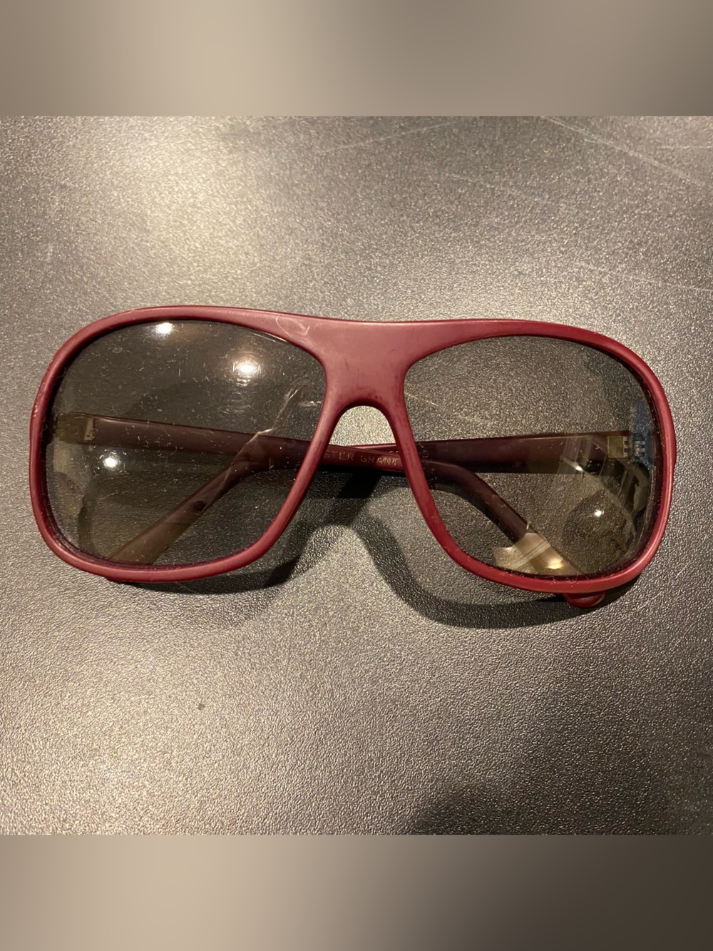 70s 80s Foster Grant Burgundy Plastic Frame Oversized Men’s Sunglasses Vintage